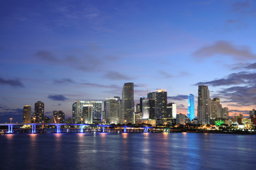 Fototapete - Downtown Miami at dusk, Florida USA