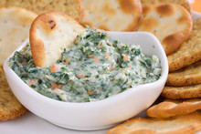 Spinach Dip & Crackers