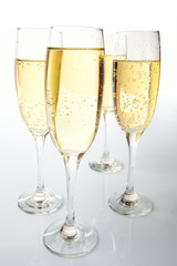 Canvas Print - glasses of fizz