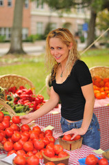 Wall Mural - Girl Shopping at farmer's Market