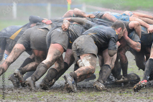 Dekoracja na wymiar  blotnista-walka-w-rugby