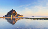 Fototapeta Mapy - Dawn at Mont Saint Michel. France