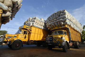 tired trucks in senegal