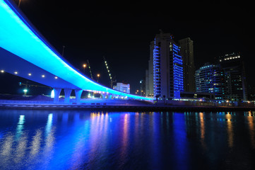 Fototapete - Blue Bridge in Dubai Marina, United Arab Emirates