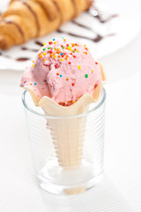 Poster - strawberry ice-cream