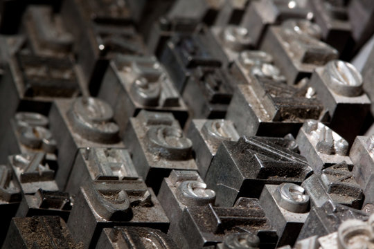 Metalic font