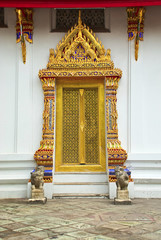 door in Buddhist temple