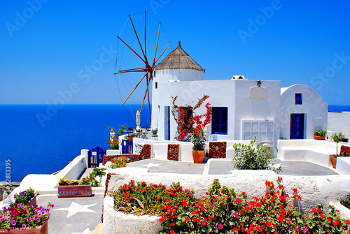 Obraz w ramie Windmill on Santorini island, Greece