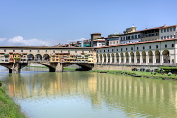 Wall Mural - Ponte Vecchio in Florence, Italy