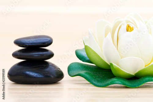 Cailloux Zen Et Fleur De Lotus Buy This Stock Photo And