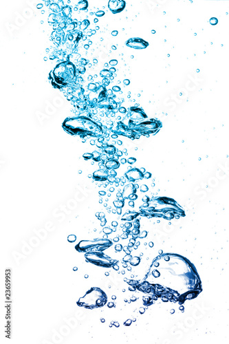 Naklejka woda   plusk-wody-z-babelkami-powietrza