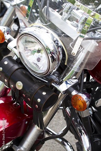 Obraz motocykl  chromowana-lampa-motoru