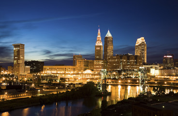 Fototapete - Night in downtown Cleveland