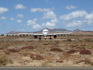 Flugzeug auf dem Aeroporto Lanzarote bei Arrecife