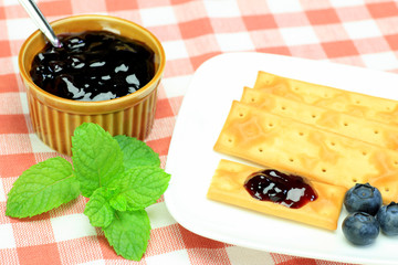 Sticker - cracker and blueberry jam