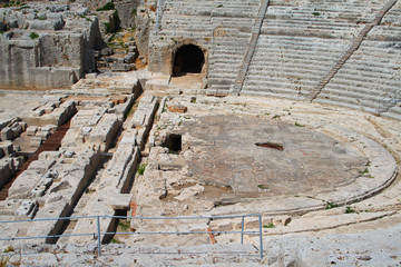 Fototapete - Siracusa-Ancient amphitheater