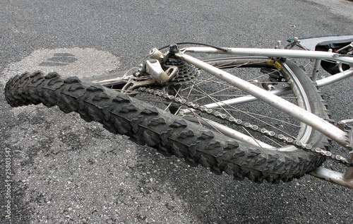 bent mountain bike rim