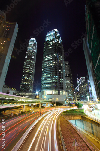 Plakaty panoramy ruchliwie-ruch-drogowy-w-srodmiesciu-hong-kong