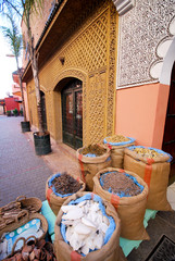 Canvas Print - Commerce d'épices à Marrakech