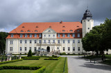 Fototapeta Miasto - Schloss auf dem Land