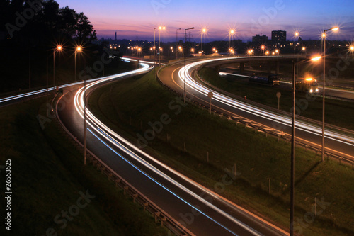 miasto nocą