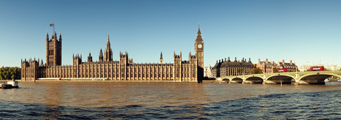 Wall Mural - Panoramic picture of  Houses of Parliament, London.