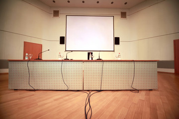 Wall Mural - Registration of afloor, walls and table with microphones