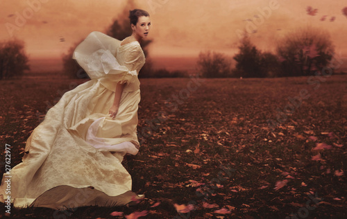 Naklejka dekoracyjna Running woman over nature background
