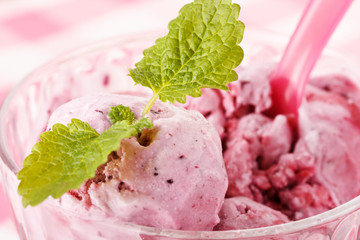 Sticker - berry ice cream