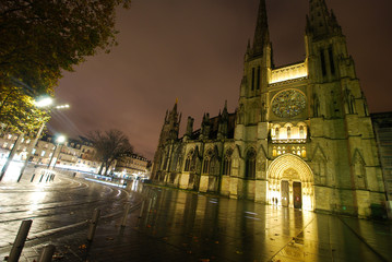 Nuit sur la cathédrale Saint André à Bordeaux