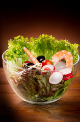 Canvas Print - mixed salad with shrimp- insalata con gamberi