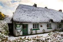 Traditional Irish Cottage At Winter Time - Adare Co. Limerick