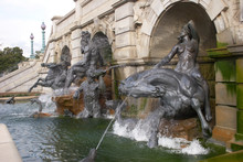 Court Of Neptune Fountain