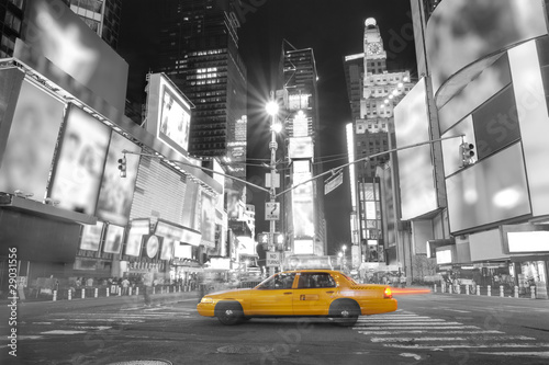 Obrazy New York  taxi-na-ulicy-w-nowym-jorku