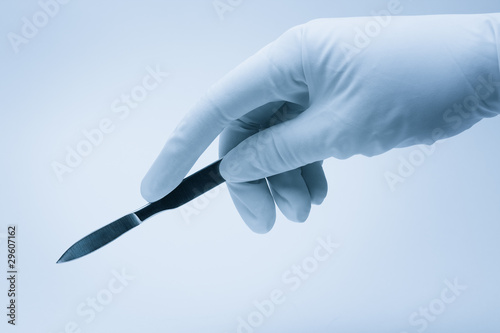 Cuadros en Lienzo surgeon hand with scalpel during surgery