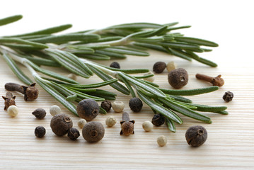 Wall Mural - Rosemary, peppercorn and cloves