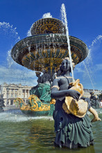 Place De La Concorde, Fountain Paris.