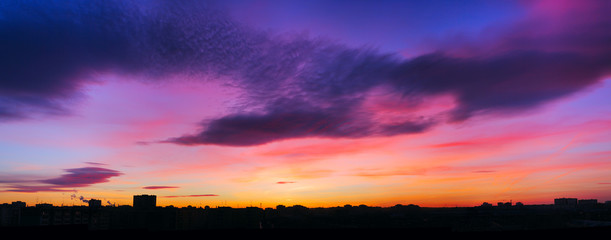 Wall Mural - sunset in a city