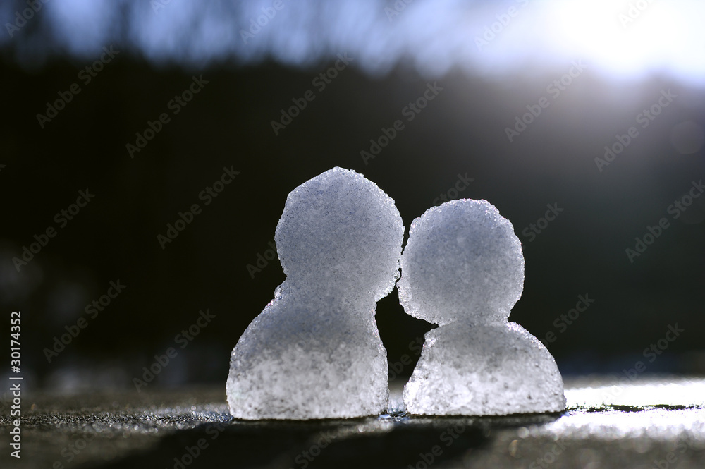 小さな雪だるま 2つ Stock Photo | Adobe Stock