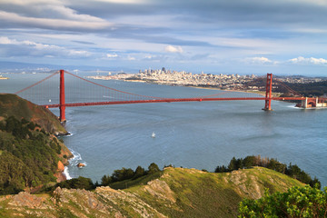 Fototapete - Golden Gate and San Francisco city view