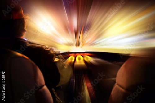 Fotografía concepto de velocidad e interior de coche