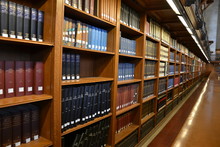 Bibliothek, Bücherregal Mit Lexika In New York Library
