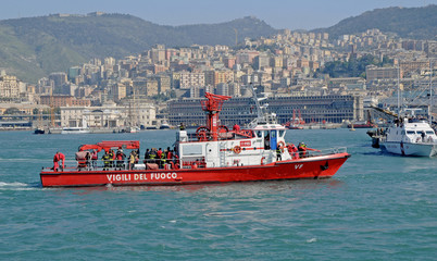 Wall Mural - harbor genoa