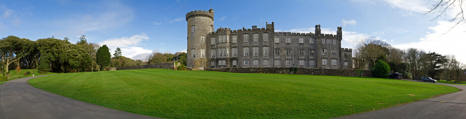 Wall Mural - Panorama of luxury Dromoland Castle in west Ireland