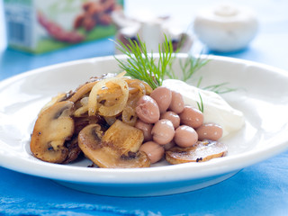 Wall Mural - bean and mushrooms appetizer