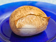 © Antonio Gravante - Mozzarella affumicata su piatto blu
