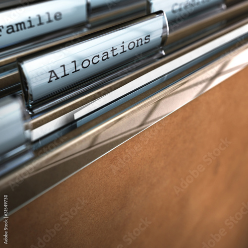 Fotografía allocations familiales - chômage ou logement