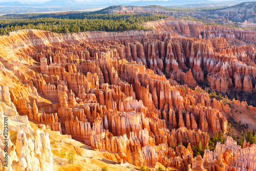 bryka-jaru-park-narodowy-przy-wschodem-slonca-utah-usa