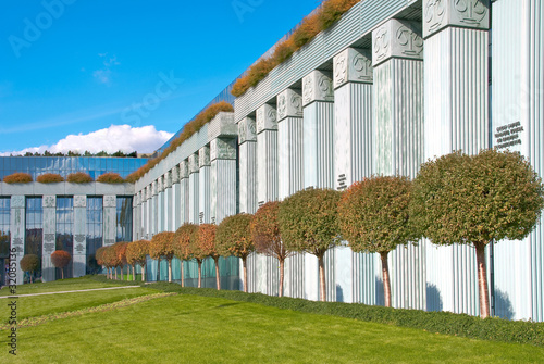 Naklejka - mata magnetyczna na lodówkę Modern Business Building