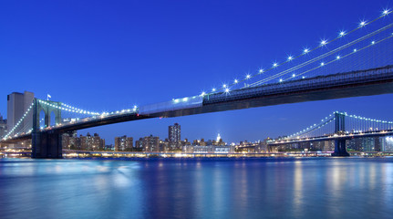 Wall Mural - Beautiful view of Brooklyn Bridge and Manhattan Bridge